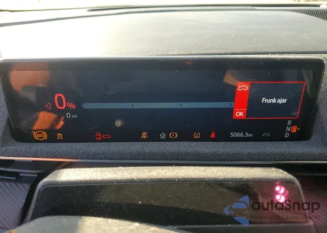 2025 Ford Mustang Mach-E Premium z USA, uszkodzony, nr VIN 3FMTK3R73SMA43235